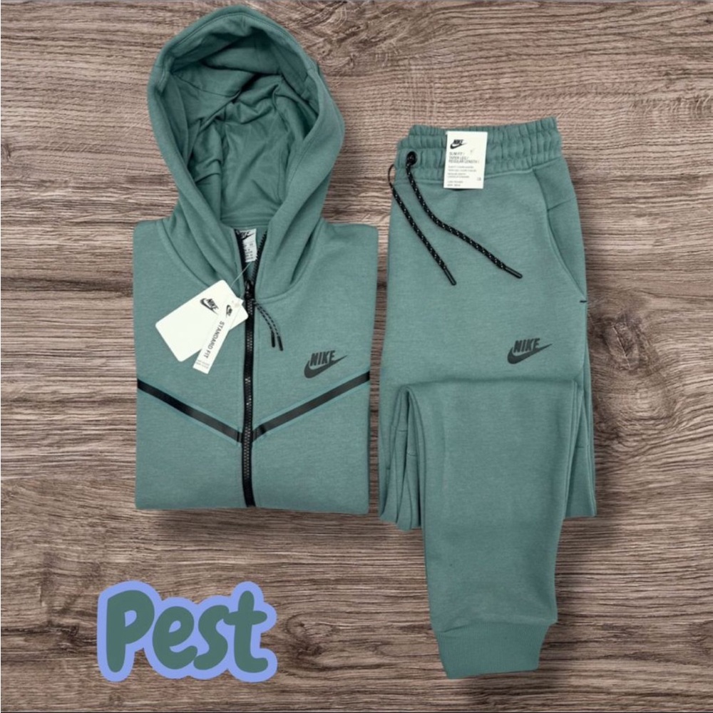 Nike Teal Hoodie and Joggers Set